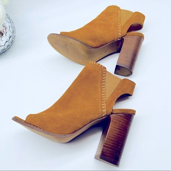 UO Urban Outfitters UO Brown Suede PeepToe Ankle Booties Size 8 - Picture 3 of 15